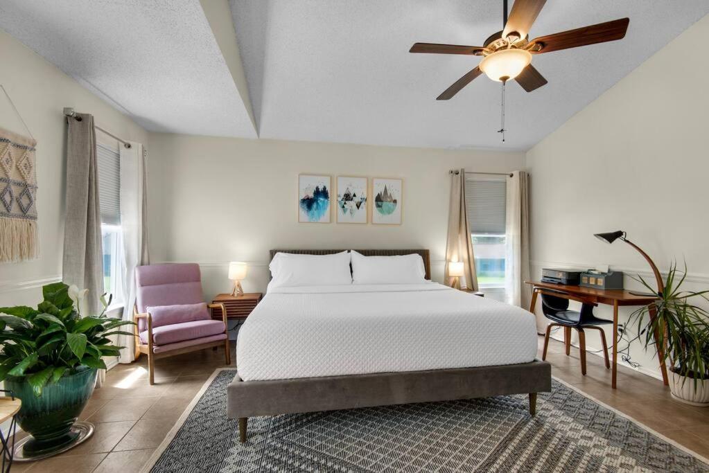 Private Oasis, Pool, Downtown Pns & 3br-2,5bt Hébergement de vacances *