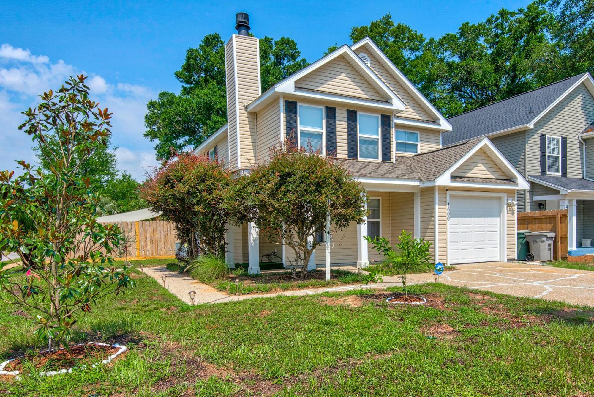 Private Oasis, Pool, Downtown Pns & 3br-2,5bt * Pensacola